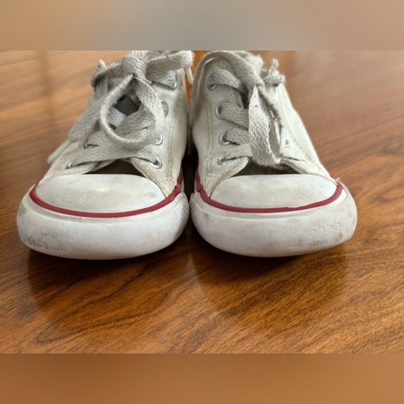 Converse Kids Chuck Taylor All Star Low Top Sneakers – White, Size 7 Infant - Picture 4 of 7